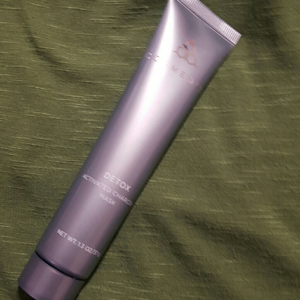 Cosmedix detox activated charcoal mask